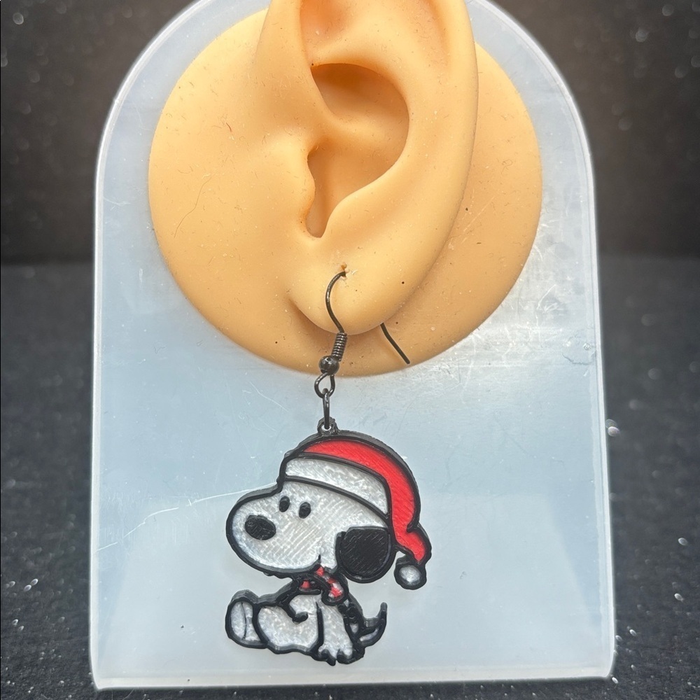 Snoopy Santa Earrings - Picture 3 of 4